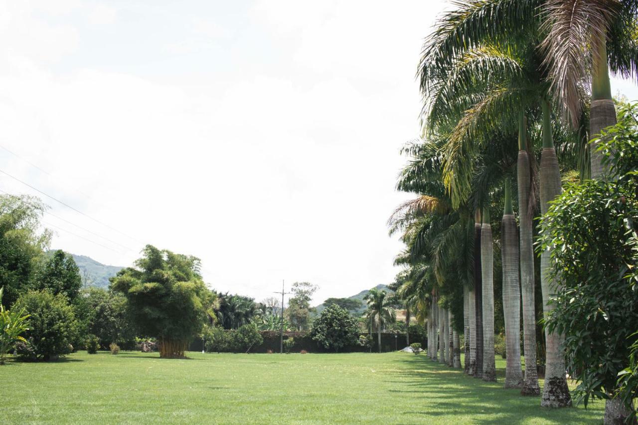 Paraiso Hotel Campestre La Virginia  ภายนอก รูปภาพ